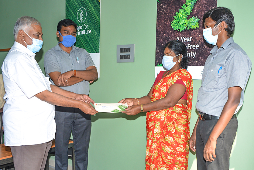 Taro Pumps dealer Amudha Machinery with customer