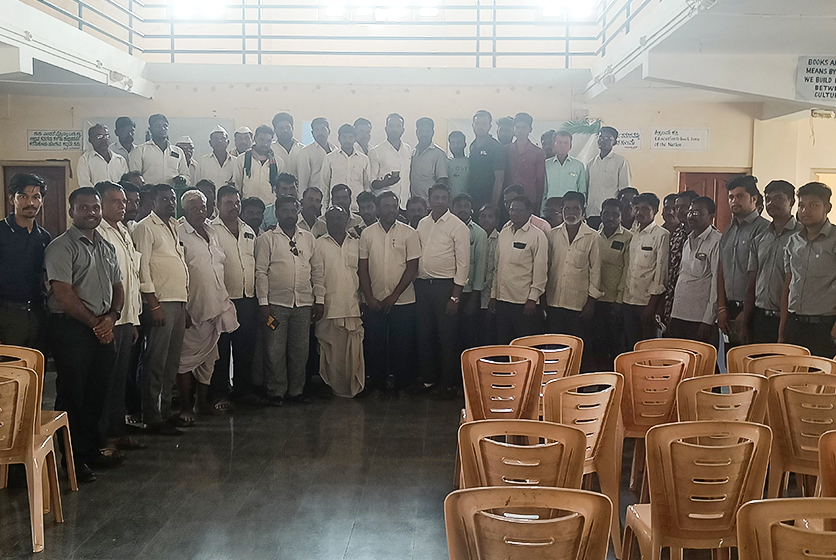 Taro Pumps team and mechanics group photo