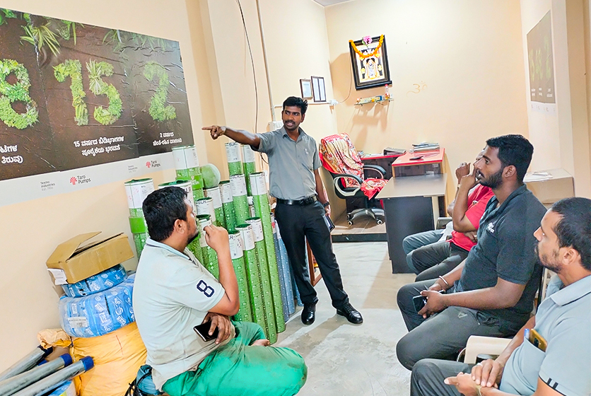 Taro Pumps sales manager conducting mechanics meet
