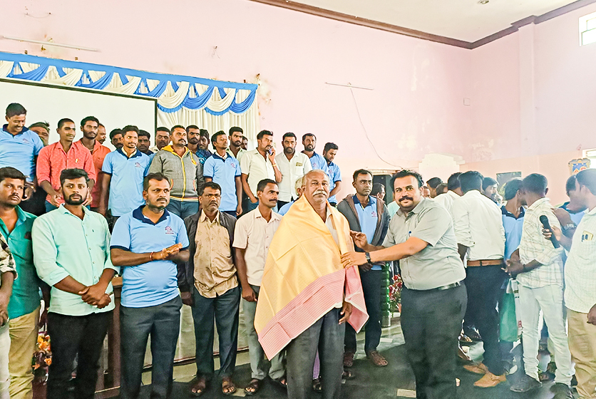 Taro Pumps conducting mechanics meet