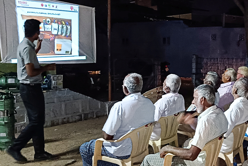 Taro Pumps manager explaining Taro Pumps products to customers