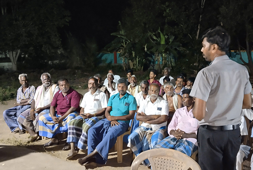Taro Pumps manager conducting customers meet