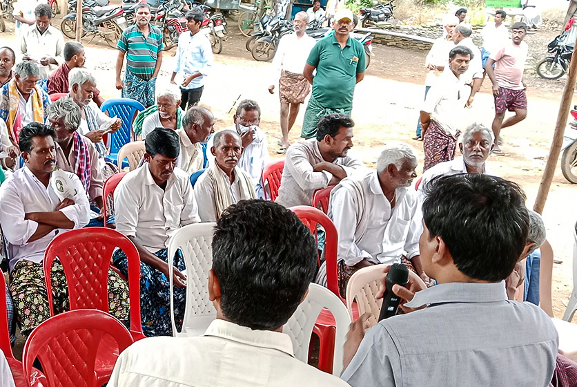 Taro Pumps manager conducting customers meet