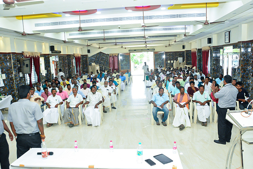 Taro Pumps manager conducting mechanics meet