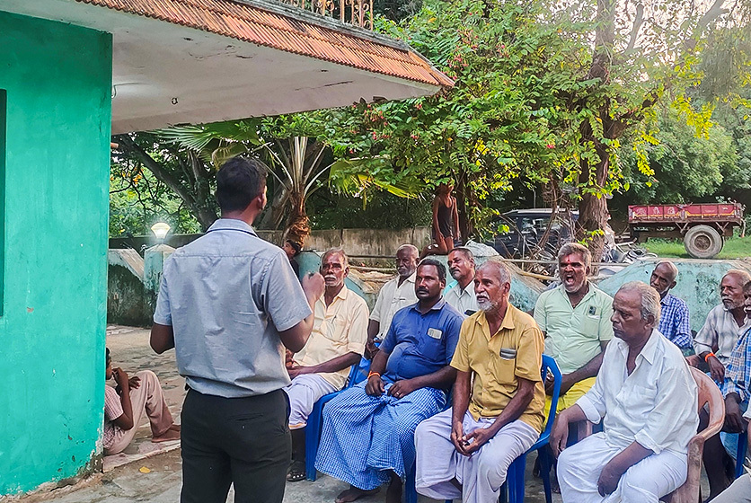 Taro Pumps manager conducting customers meet
