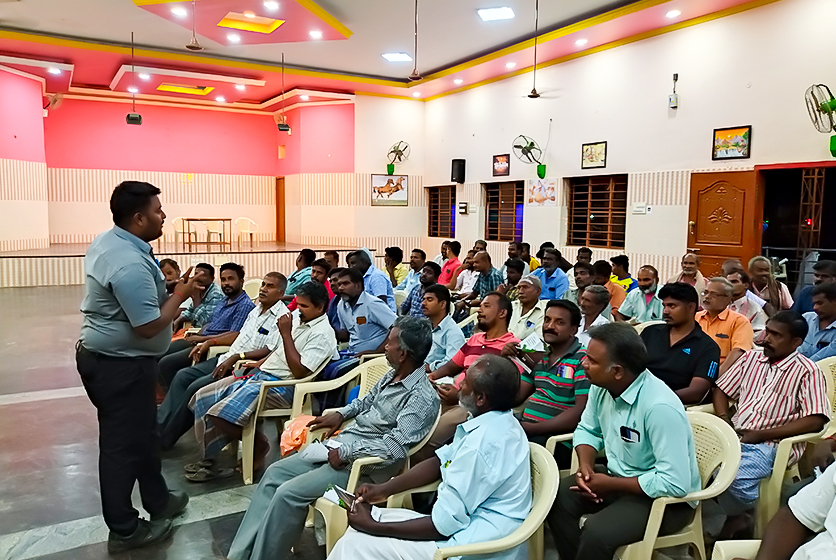 Taro Pumps manager conducting mechanics meet