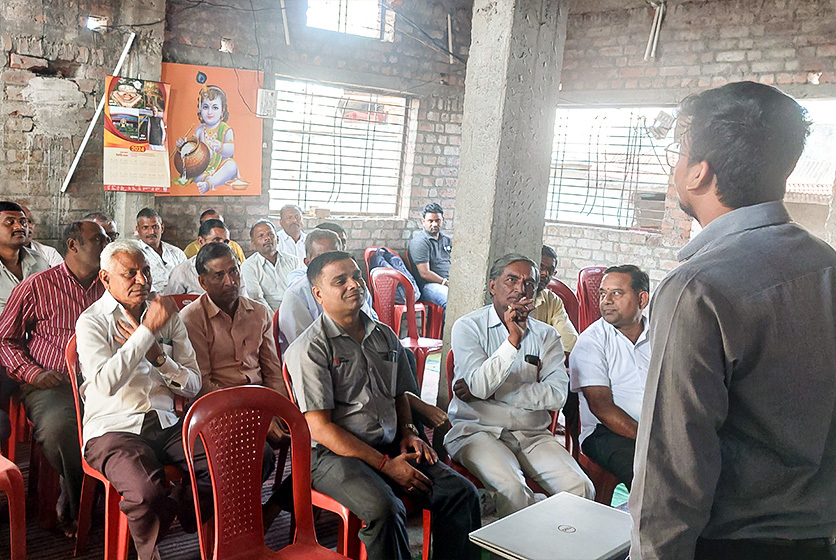 Taro Pumps manager conducting customers meet