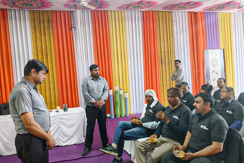 Taro Pumps conducting mechanics meet